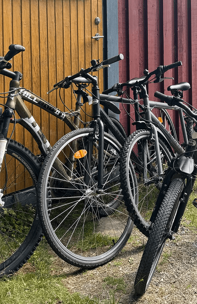 Fahrraeder sind vorhanden
